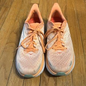 Hoka Clifton 8 Women's Sz US 11B B EU 44 Orange/Peach  Running Shoes